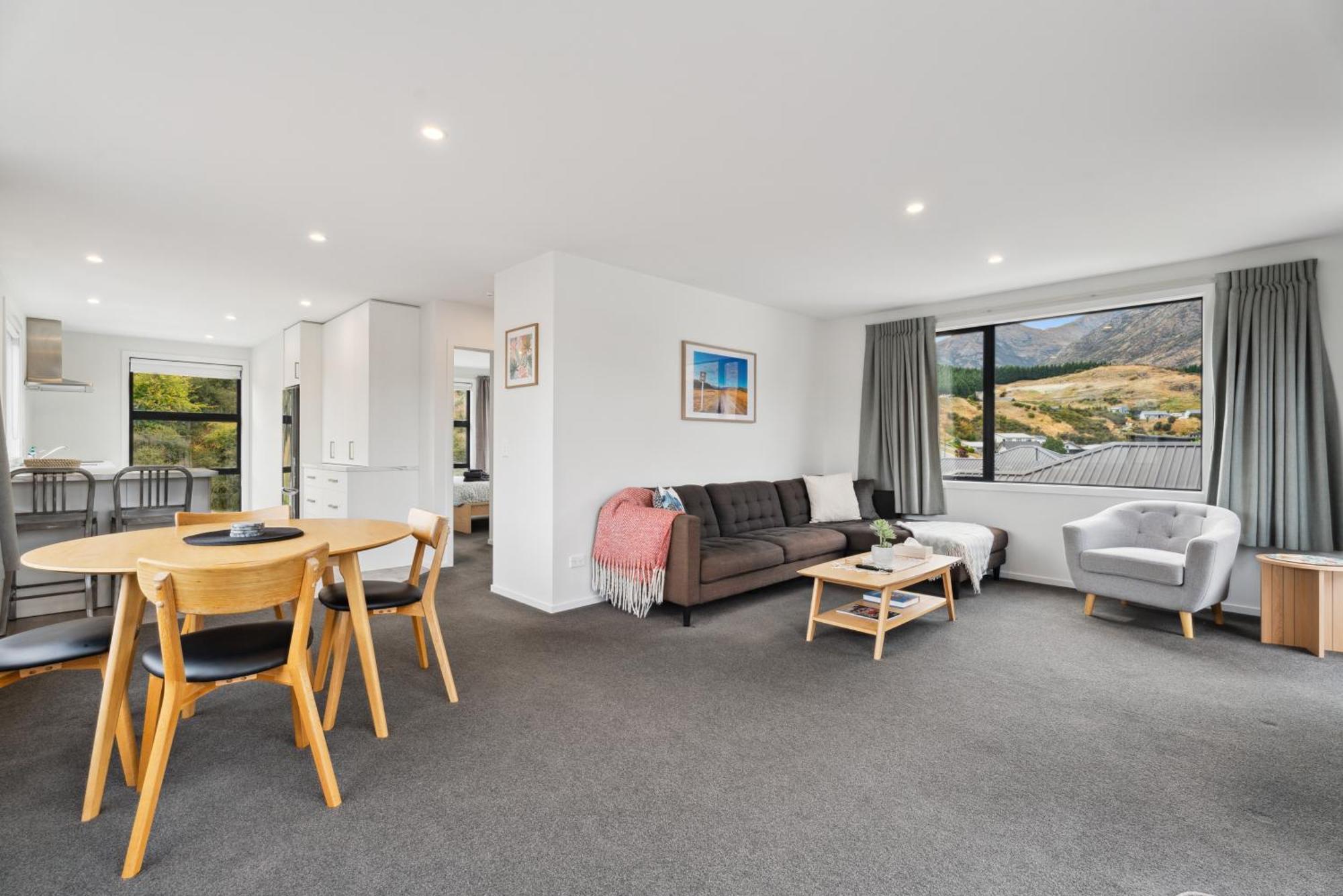 Modern Apartment With Coronet & Remarkables Views クイーンズタウン エクステリア 写真